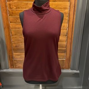 Athleta sleeveless turtle neck
